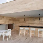 Brand New Studio With King Bed And Rooftop Pool