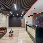 Brand New Studio With King Bed And Rooftop Pool