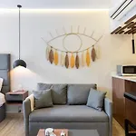 Brand New Studio With King Bed And Rooftop Pool