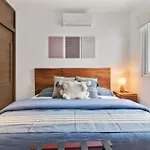 Encanto Private Balcony 2 Pools Gym Only 5 Minutes To Beaches Apartment