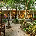 2Br Plunge Pool And Close To Beach