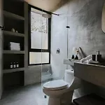 Media Luna Boho Chic E11 Pvt Pool Concierge *