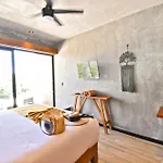 Tuk Fuego In By The Spot Apartamento Tulum