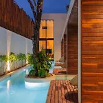 Luxury Private 23 Meters Pool & Concierge Villa *