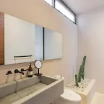 Villa Luxury Private 23 Meters Pool & Concierge *
