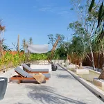 Luxury Private 23 Meters Pool & Concierge Villa