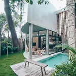 Jungle Boho - Pvt Pool -100mbs -concierge 8b