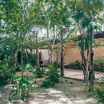Boho Jungle Villa -Pvt Pool -Concierge-Hammock 7B