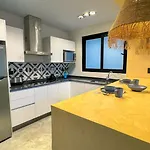 Nook Luxury Condohotel By Marea Apartahotel