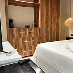 Nook Luxury Condohotel By Marea