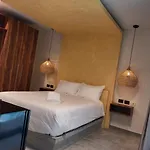 Nook Luxury Condohotel By Marea *