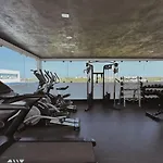 2 Beds Gym And Pool