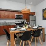 Apartment Penthouse Private Rooftop Terrace With Jacuzzi *