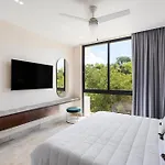 Hotspot 2br *