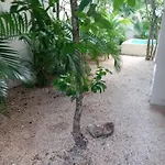 Incredible 3Br House For 6, Pool, Near Beach