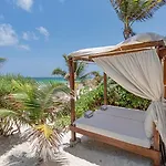 Anana Casa Cantarena