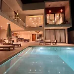 Erze 4 Bedrooms And Private Pool *