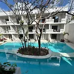 Tulum Jungle Loft With Pool And Rooftop Near Beach And Cenotes And Dowtown! Fast Wifi! Perfect For Expats