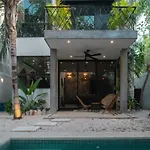 Luxe 3br Private Pool, Gated Community