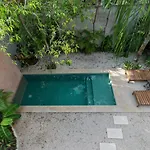 Luxe 3br Private Pool, Gated Community Villa *