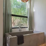 Luxe 3br Private Pool, Gated Community *