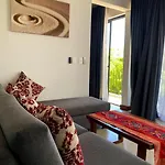 Hotel Zendero