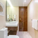 With Pool View Balcony In Veleta Apartment *