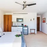 Apartment With Pool View Balcony In Veleta Tulum