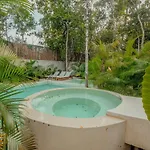 Apartamento Luxury-8 Min To Beach-private Jacuzzi & Pool