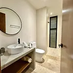 Apartamento Luxury-8 Min To Beach-private Jacuzzi & Pool