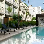 Piscina Privada Con Gran Comodidad.