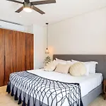 Panoramic 4*