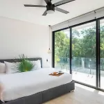 Panoramic 4*