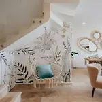 Casa Reina Apartment *
