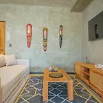 New Bamboo K\'Aak Pool & Roof