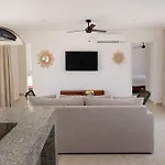 Penthouse Blue Luxury Kukulkan