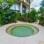 Stylish Loft With Pool Access Apartamento Tulum