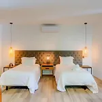 Apartamento Luxurious Oasis Jacuzzi With Art Gallery And Pool *