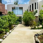 Jungle Guardian - Rooftop Pool & Club In Zona Hotelera