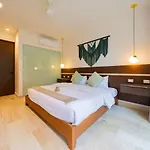 Apartment Luxury Lock Off In *