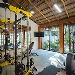 Apartamento Getaway - 1br With 2 Queen Beds Pool Office Area & Gym *