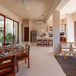 Holistika 9Br Jungle Estate With Private Rooftop & Plunge Pools