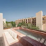 Elegant 2Br Villa With 2 Pools & Jungle Views