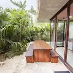 Modern 3Br Villa With 2 Pools & Rooftop Lounge