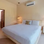 Holistika 9br Jungle Estate With Private Rooftop & Plunge Pools *