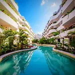 Apartamento Getaway With Jacuzzi & Pools *