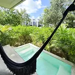 Jungle Private Pool King Bed Wifi 305