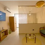 Getaway With Jacuzzi & Pools Apartamento *