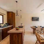 Apartamento Stylish 2br Jungle Retreat With Plunge Pool & Rooftop Tulum