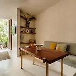 Aflora Quartz Loft Club Access Apartment